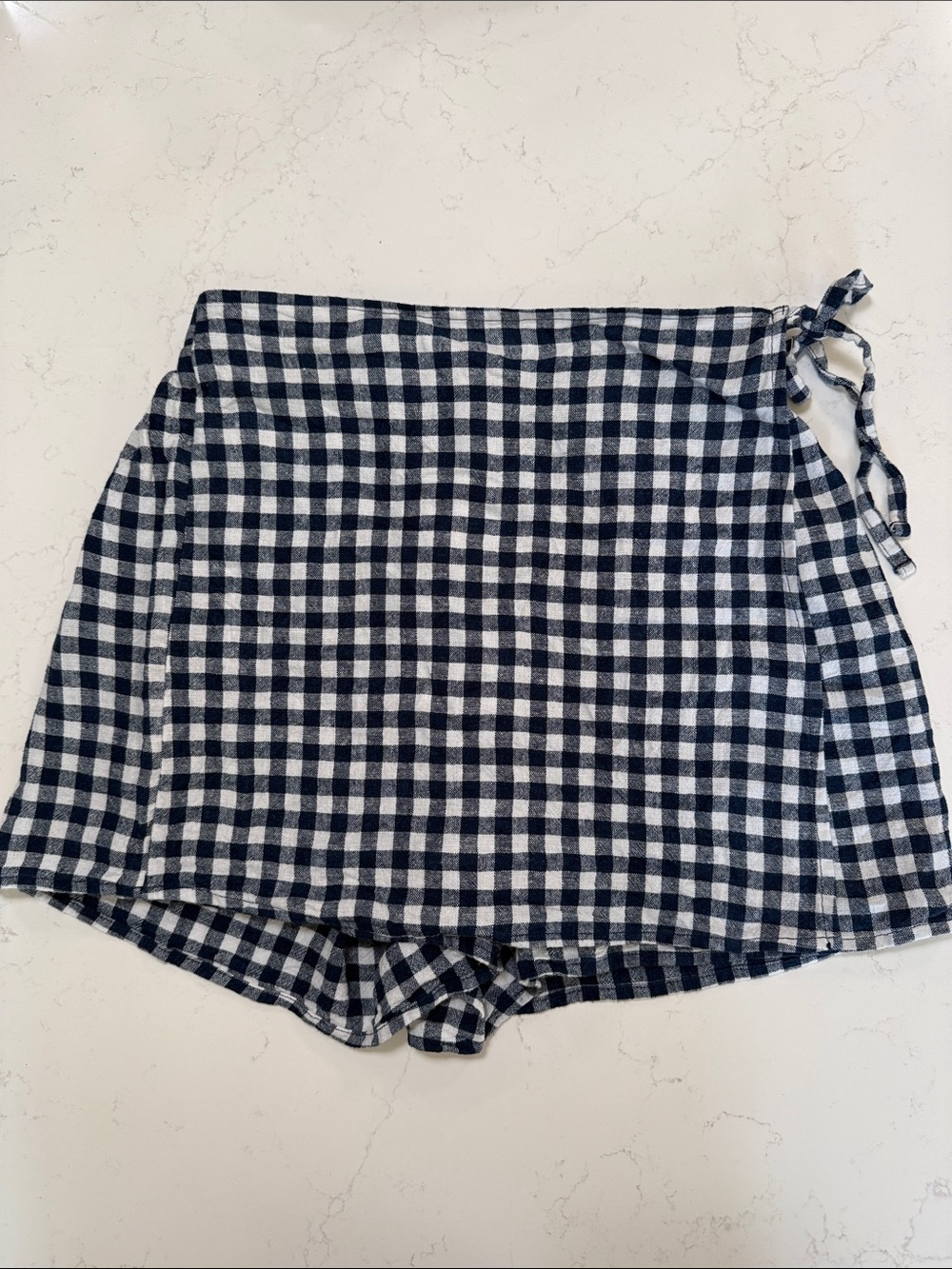 Old Navy Womens Navy & White Gingham Wrap Shorts